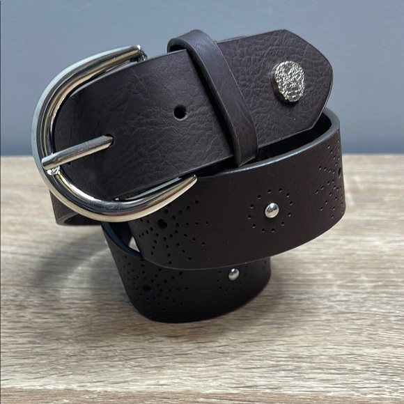 Vince Camuto Brown Vegan Leather Belt Silver Buckle Studded Perforated Design M - Picture 9 of 9